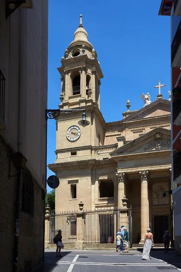 TuApartamento - Fuente de Navarreria Pamplona